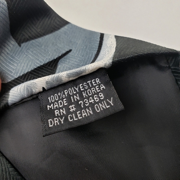 Looney tunes bugs bunny tie - Picture 7 of 7